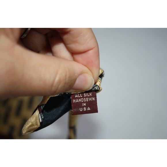 Jos. A. Bank Corporate Collection Men's Tie Made in USA 100% Silk Business - Picture 3 of 4